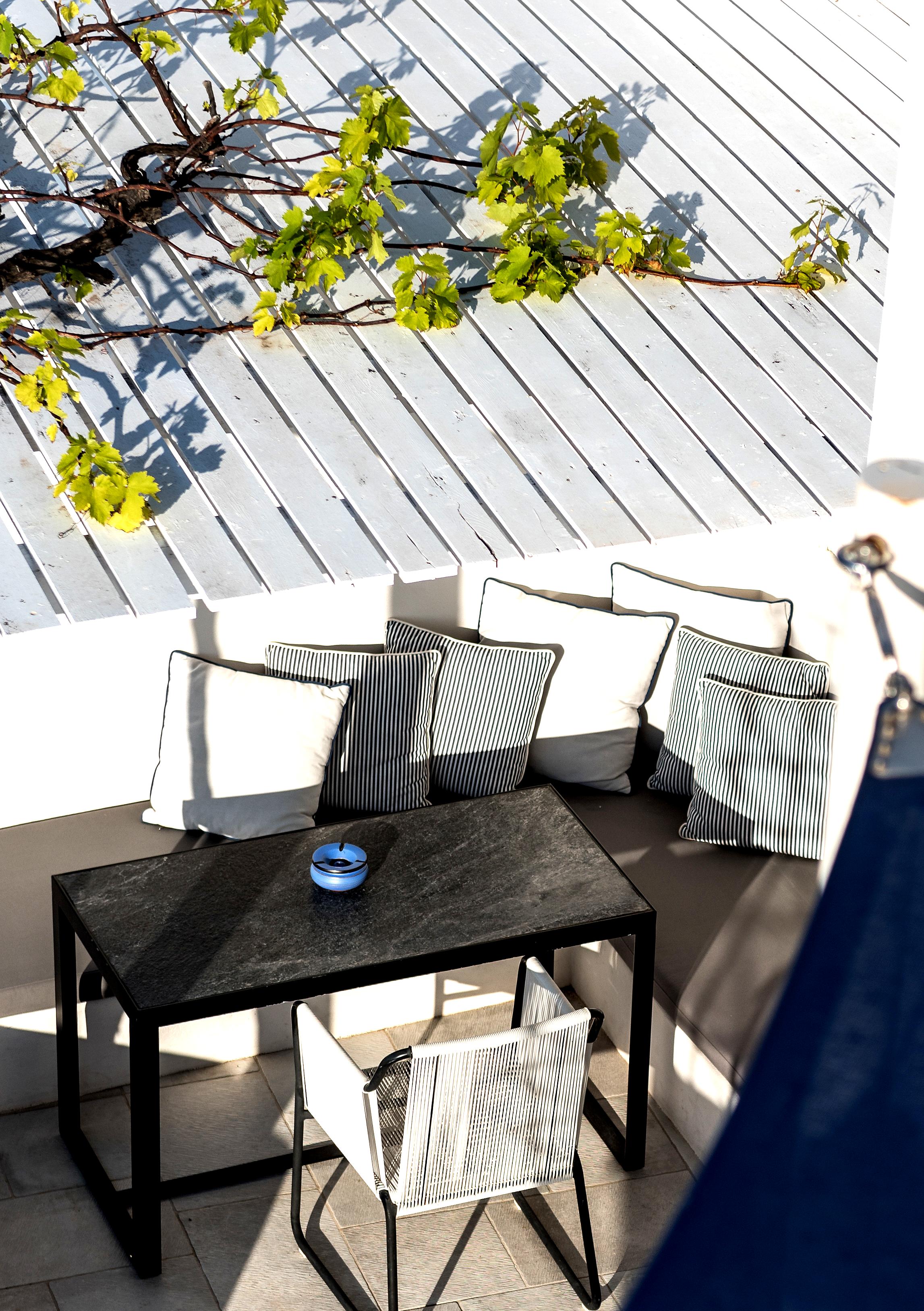 Porto Fira Suites